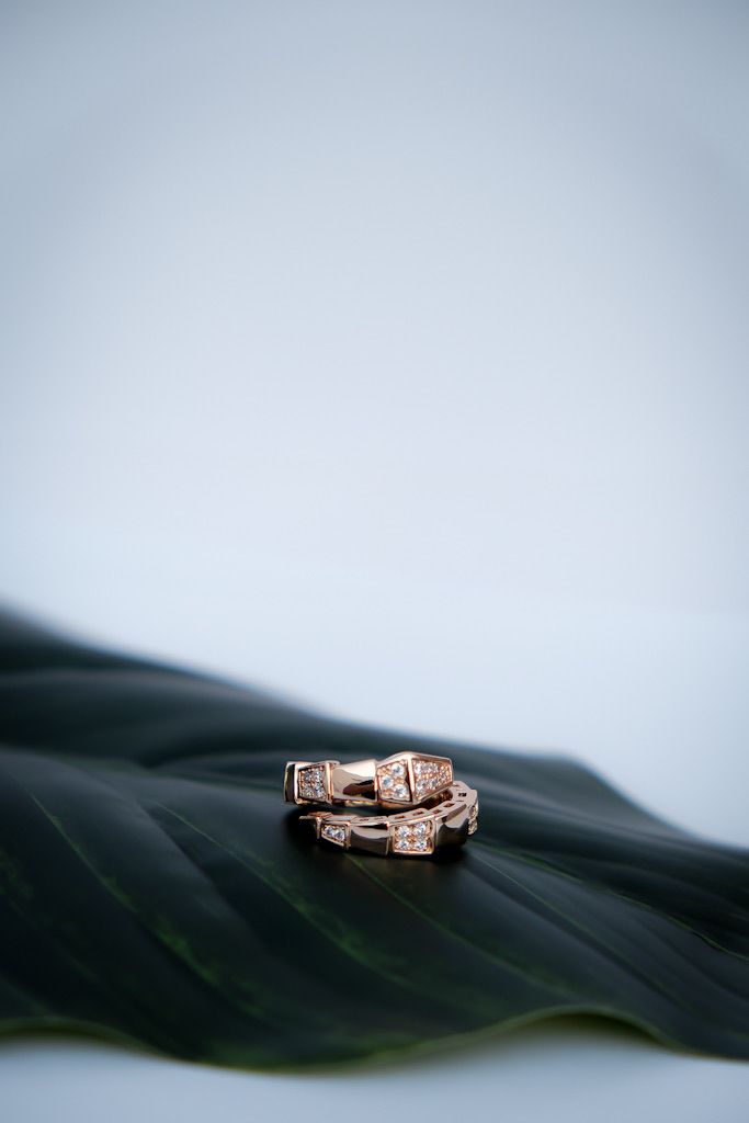 Anel luxuoso em ouro rosé e zircônia
