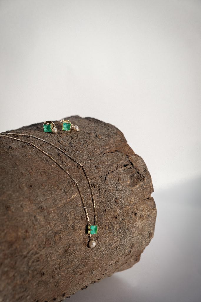 Conjunto Esmeralda & Pérola Dourado