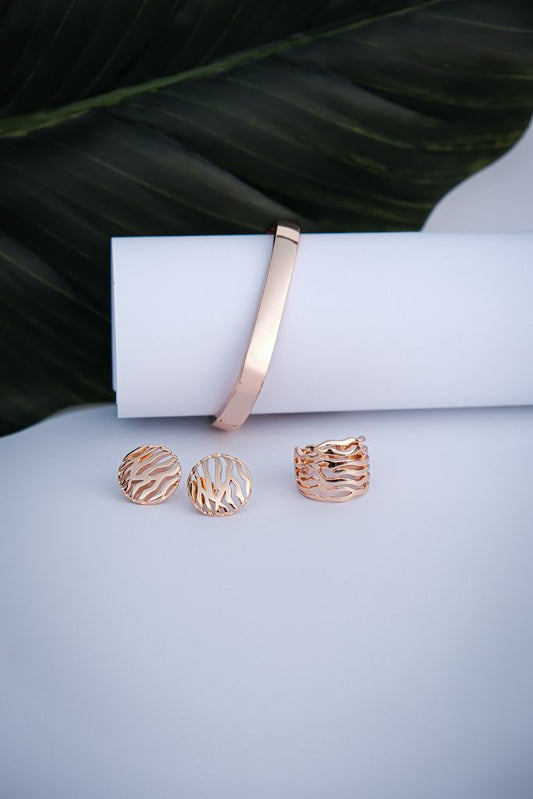 Brincos Ondulados: Toque Dourado